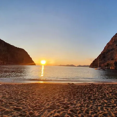 Stunning In Oludeniz With Seaview And Pool *