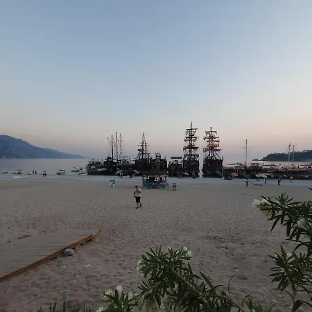 Stunning In Oludeniz With Seaview And Pool 公寓